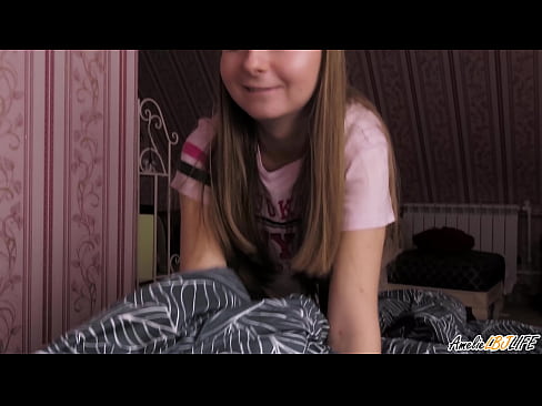 ❤️ Blondie suig haar BFF's diep en kry cum in haar mond ❤️❌ Superpornografie by ons ﹏